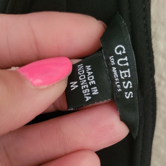 ❤️NWT Guess Jumpsuit - Picture 2 of 4